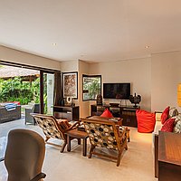 A timeless 4-bedroom Balinese retreat in Pererenan. Villas in Bali for Sale: Вилла в Чангу, Балиан за 79,0 млн. RUB. Freehold. Предварительный просмотр фото #12