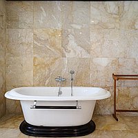 Freehold Four-Bedroom Canggu Villa on 10 ARE. Villas in Bali for Sale: Вилла в Чангу, Балиан за 551 тыс. USD. Freehold. Предварительный просмотр фото #14