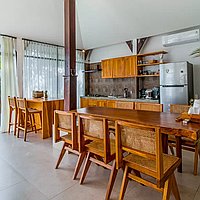 Brand New Four-Bedroom Joglo Villa with Breathtaking Rice Field Views in Canggu. Villas in Bali for Sale: Вилла в Чангу, Балиан за 249 тыс. USD. Leasehold. Предварительный просмотр фото #2