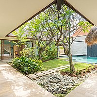 Serene three bedroom villa in central Berawa for lease. Villas in Bali for Sale: Вилла в Чангу, Балиан за 552 тыс. USD. Leasehold. Предварительный просмотр фото #7