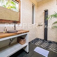 Modern Tropical Living In Canggu. Villas in Bali for Sale: Вилла в Чангу, Балиан за 354 тыс. USD. Leasehold. Предварительный просмотр фото #3