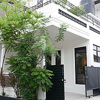 Newly Renovated Three-Bedroom Villa, Fully Furnished in Berawa’s Growing Area. Villas in Bali for Sale: Вилла в Чангу, Балиан за 157 тыс. USD. Leasehold. Предварительный просмотр фото #1