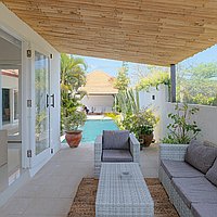 Exclusive Three-Bedroom Villa with Tasteful Luxury and Rice Field Vista in Pererenan. Villas in Bali for Sale: Вилла в Чангу, Балиан за 237 тыс. USD. Leasehold. Предварительный просмотр фото #4