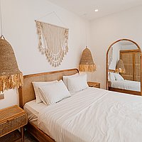 Trendy One-Bedroom Villa Apartment in Prime Canggu Location. Villas in Bali for Sale: Вилла в Чангу, Балиан за 10,2 млн. RUB. Leasehold. Предварительный просмотр фото #1