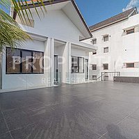 Fantastic Family Villa In The Heart Of Canggu. Villas in Bali for Sale: Вилла в Чангу, Балиан за 49,9 млн. RUB. Leasehold. Предварительный просмотр фото #1