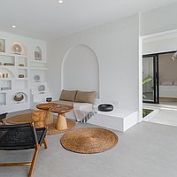 Three – bedroom villa with Tropical Rooftop and Long Lease Close to Pererenan Beach. Villas in Bali for Sale: Вилла в Чангу, Балиан за 295 тыс. USD. Leasehold. Предварительный просмотр фото #1