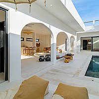 Modern Mediterranean-Style Three-Bedroom Villa with Rooftop Terrace, Close to Pererenan Beach. Villas in Bali for Sale: Вилла в Чангу, Балиан за 295 тыс. USD. Leasehold. Предварительный просмотр фото #1