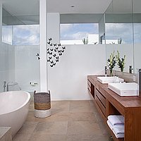 Incredible Five-Bedroom Villa built by Well-Known Architects with Splendid Views, in Canggu. Villas in Bali for Sale: Вилла в Чангу, Балиан за 2250 тыс. USD. Leasehold. Предварительный просмотр фото #10