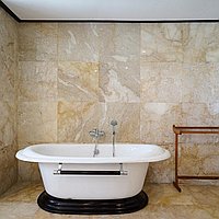 Your 4-bedroom tranquil retreat near Batu Bolong beach . Villas in Bali for Sale: Вилла в Чангу, Балиан за 711 тыс. USD. Freehold. Предварительный просмотр фото #6