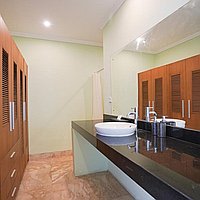 Your 4-bedroom tranquil retreat near Batu Bolong beach . Villas in Bali for Sale: Вилла в Чангу, Балиан за 711 тыс. USD. Freehold. Предварительный просмотр фото #9