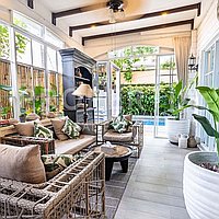 Amazing Turnkey Villa In The Heart Of Berawa. Villas in Bali for Sale: Vila di dalam Berawa (Canggu), Bali untuk 4,9 Miliar IDR. Leasehold. Pratinjau foto #1