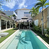 Charming Villa In Berawa Steps From The Beach. Villas in Bali for Sale: Vila di dalam Berawa (Canggu), Bali untuk 3,6 Miliar IDR. Leasehold. Pratinjau foto #17