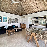 Charming Villa In Berawa Steps From The Beach. Villas in Bali for Sale: Вилла в Берава (Чангу), Балиан за 212 тыс. USD. Leasehold. Предварительный просмотр фото #1