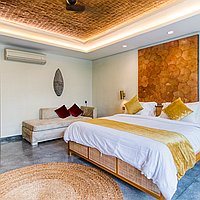 Tropical Dream Home: Modern Four Bedroom Villa in Berawa’s Prime Location. Villas in Bali for Sale: Вилла в Чангу, Балиан за 741 тыс. USD. Leasehold. Предварительный просмотр фото #8
