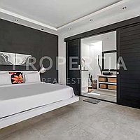 Modern Luxury In Berawa Steps From The Beach. Villas in Bali for Sale: Вилла в Берава (Чангу), Балиан за 823 тыс. USD. Leasehold. Предварительный просмотр фото #4