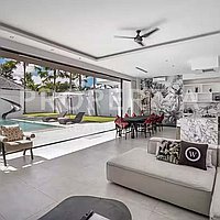 Modern Luxury In Berawa Steps From The Beach. Villas in Bali for Sale: Вилла в Берава (Чангу), Балиан за 823 тыс. USD. Leasehold. Предварительный просмотр фото #1