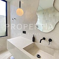 Modern Cozy Villa In Pererenan. Villas in Bali for Sale: Вилла в Переренан (Чангу), Балиан за 22,7 млн. RUB. Leasehold. Предварительный просмотр фото #7