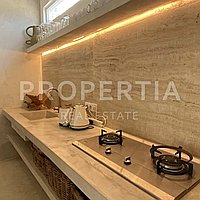 Amazing Villa In The Heart Of Berawa. Villas in Bali for Sale: Вилла в Берава (Чангу), Балиан за 222 тыс. USD. Leasehold. Предварительный просмотр фото #2