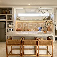 Amazing Villa In The Heart Of Berawa. Villas in Bali for Sale: Вилла в Берава (Чангу), Балиан за 222 тыс. USD. Leasehold. Предварительный просмотр фото #1