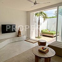 Amazing Villa In The Heart Of Berawa. Villas in Bali for Sale: Vila di dalam Berawa (Canggu), Bali untuk 3,8 Miliar IDR. Leasehold. Pratinjau foto #1
