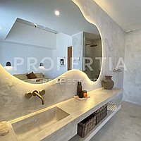 Amazing Villa In The Heart Of Berawa. Villas in Bali for Sale: Vila di dalam Berawa (Canggu), Bali untuk 3,8 Miliar IDR. Leasehold. Pratinjau foto #7
