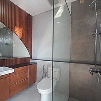 Modern split-level 3-bedroom villa with rooftop terrace in Cepaka. Villas in Bali for Sale: Вилла в Чангу, Балиан за 20,9 млн. RUB. Freehold. Предварительный просмотр фото #12