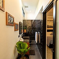 Stylish 4-bedroom villa in serene Tumbak Bayuh . Villas in Bali for Sale: Вилла в Чангу, Балиан за 387 тыс. USD. Leasehold. Предварительный просмотр фото #11