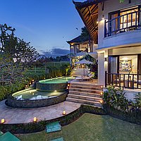 Elegant villa estate with stunning rice field views in Tumbak Bayuh. Villas in Bali for Sale: Вилла в Чангу, Балиан за 1301 тыс. USD. Leasehold. Предварительный просмотр фото #7
