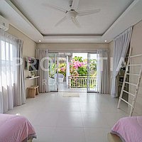 Modern Elegance In Berawa. Villas in Bali for Sale: Вилла в Берава (Чангу), Балиан за 2,9 млрд. IDR. Leasehold. Предварительный просмотр фото #7