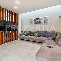 Contemporary Tropical Villa In Berawa. Villas in Bali for Sale: Вилла в Берава (Чангу), Балиан за 36,7 млн. RUB. Leasehold. Предварительный просмотр фото #1