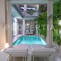 Modern Elegance In Berawa. Villas in Bali for Sale: Вилла в Берава (Чангу), Балиан за 2,9 млрд. IDR. Leasehold. Предварительный просмотр фото #13