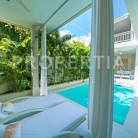 Modern Elegance In Berawa. Villas in Bali for Sale: Вилла в Берава (Чангу), Балиан за 2,9 млрд. IDR. Leasehold. Предварительный просмотр фото #12