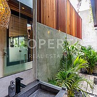 Stunning Contemporary Tropical Villa In The Heart Of Canggu. Villas in Bali for Sale: Вилла в Чангу, Балиан за 231 тыс. USD. Leasehold. Предварительный просмотр фото #6