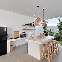 Rustic Two-Bedroom Villa in Tumbak Bayuh, a Short Drive to the Beach. Villas in Bali for Sale: Vila di dalam Canggu, Bali untuk 3,1 Miliar IDR. Leasehold. Pratinjau foto #7