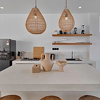 Rustic Two-Bedroom Villa in Tumbak Bayuh, a Short Drive to the Beach. Villas in Bali for Sale: Vila di dalam Canggu, Bali untuk 3,1 Miliar IDR. Leasehold. Pratinjau foto #8