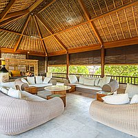 Luxurious villa retreat steps from the beach in Batu Belig. Villas in Bali for Sale: Вилла в Чангу, Балиан за 1304 тыс. USD. Freehold. Предварительный просмотр фото #8