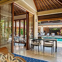 Luxurious villa retreat steps from the beach in Batu Belig. Villas in Bali for Sale: Вилла в Чангу, Балиан за 1304 тыс. USD. Freehold. Предварительный просмотр фото #11