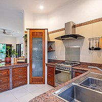 Newly Renovated 3 bedroom Freehold Villa. Villas in Bali for Sale: Вилла в Чангу, Балиан за 403 тыс. USD. Freehold. Предварительный просмотр фото #3