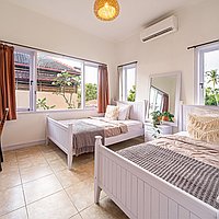 Newly Renovated 3 bedroom Freehold Villa. Villas in Bali for Sale: Вилла в Чангу, Балиан за 403 тыс. USD. Freehold. Предварительный просмотр фото #5