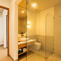 Freehold gated estate villa in Batu Bolong. Villas in Bali for Sale: Vila di dalam Canggu, Bali untuk 5,5 Miliar IDR. Freehold. Pratinjau foto #10