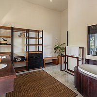 Beachfront villa retreat in Seseh for sale. Villas in Bali for Sale: Вилла в Чангу, Балиан за 3396 тыс. USD. Freehold. Предварительный просмотр фото #16