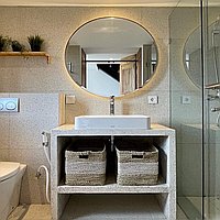 One bedroom loft only 650m from batu bolong beach. Villas in Bali for Sale: Вилла в Чангу, Балиан за 202 тыс. USD. Leasehold. Предварительный просмотр фото #6