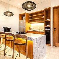 Brand New Five-Bedroom Villa in Tourism Zoned Area Near Lima Beach, Pererenan. Villas in Bali for Sale: Вилла в Чангу, Балиан за 525 тыс. USD. Leasehold. Предварительный просмотр фото #3