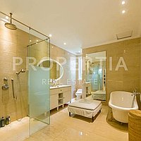 Beautiful Modern Family Villa In Berawa. Villas in Bali for Sale: Вилла в Чангу, Балиан за 919 тыс. USD. Freehold. Предварительный просмотр фото #4