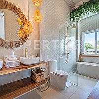 Tropical Inspired Family Villa In Echo Beach. Villas in Bali for Sale: Вилла в Чангу, Балиан за 49,6 млн. RUB. Leasehold. Предварительный просмотр фото #6