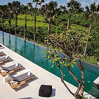 Tropical sanctuary with amazing rice field view in Tumbak Bayuh. Villas in Bali for Sale: Вилла в Чангу, Балиан за 1736 тыс. USD. Leasehold. Предварительный просмотр фото #2