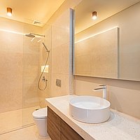 Elegant 1-bedroom townhouses in Berawa. Villas in Bali for Sale: Вилла в Чангу, Балиан за 19,8 млн. RUB. Leasehold. Предварительный просмотр фото #8