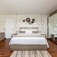 Modern Tropical Family Home In Berawa. Villas in Bali for Sale: Вилла в Чангу, Балиан за 859 тыс. USD. Freehold. Предварительный просмотр фото #8