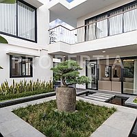 Modern Tropical Family Home In Berawa. Villas in Bali for Sale: Вилла в Чангу, Балиан за 859 тыс. USD. Freehold. Предварительный просмотр фото #21