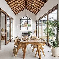 Stylish Turnkey Villa In Prime Location Of Berawa. Villas in Bali for Sale: Вилла в Берава (Чангу), Балиан за 20,7 млн. RUB. Leasehold. Предварительный просмотр фото #2